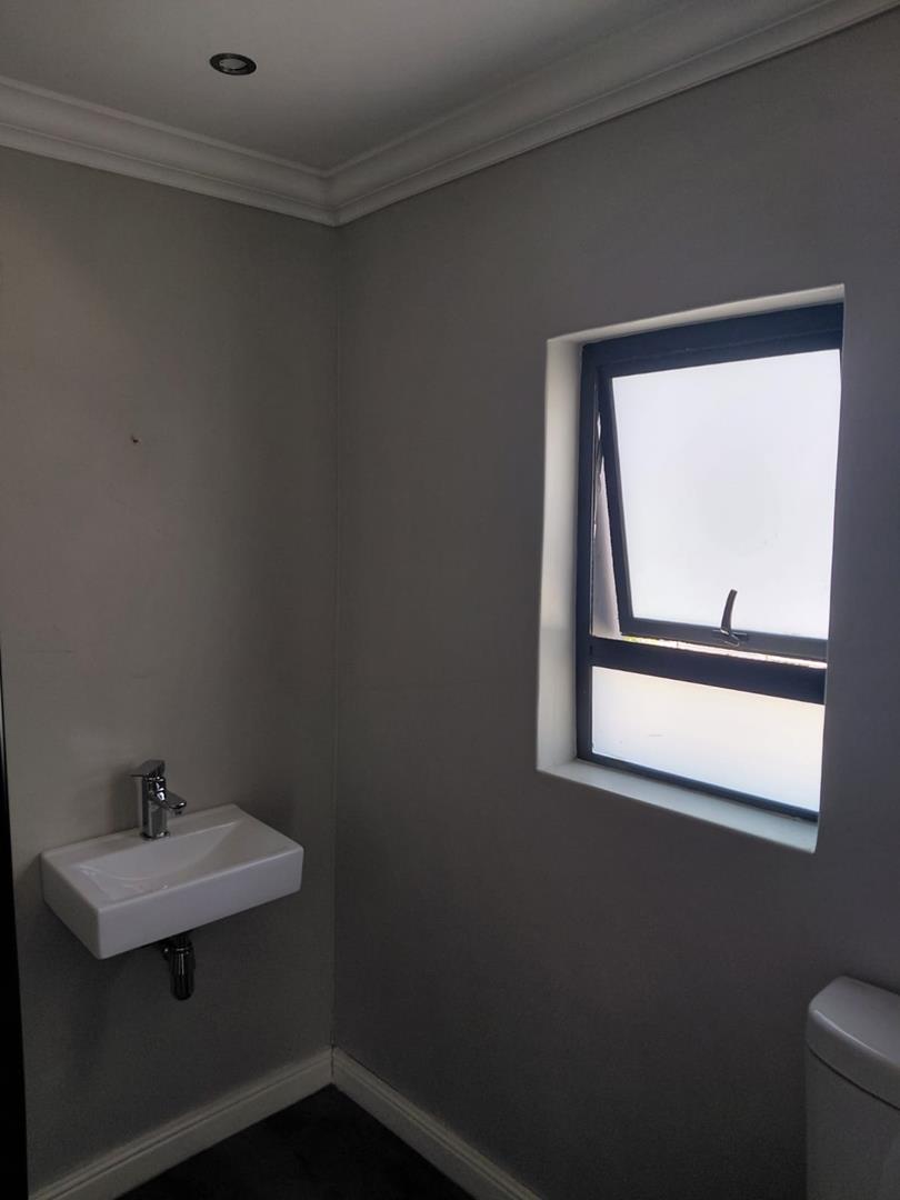 To Let 1 Bedroom Property for Rent in Protea Heights Western Cape